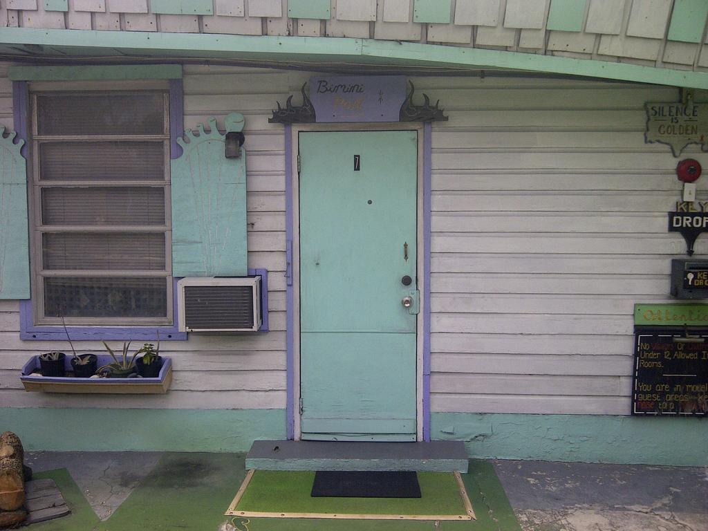 Arawak Inn Nassau Kültér fotó